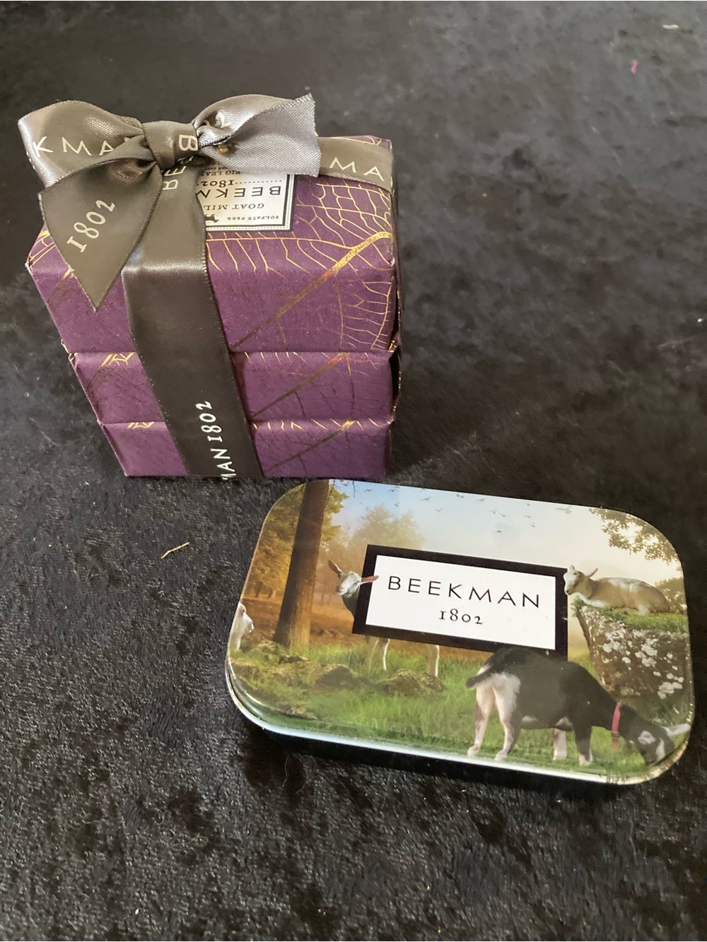 Beekman 1802 Purple Gift Soap Box with Pastoral Tin includes 4 New Bars
